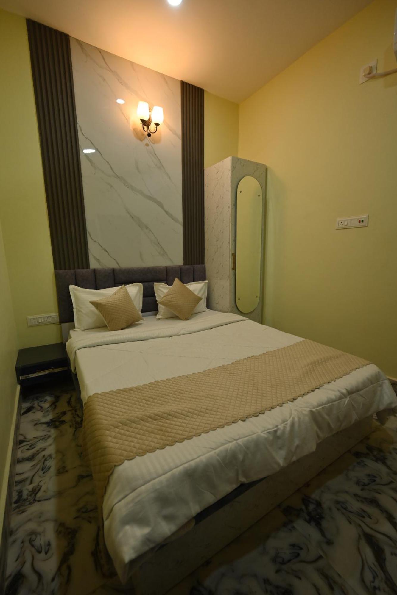 The Vintage Plaza Hotel Baripada Exterior photo